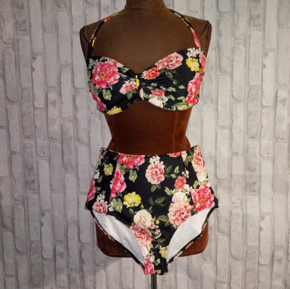 Marina Vida two piece push-up Halter tie